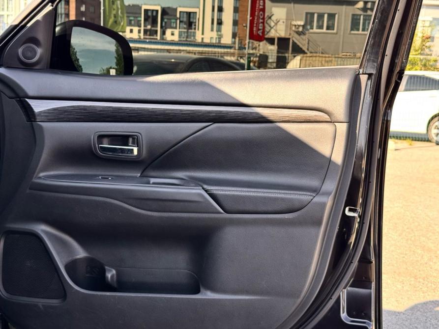 Mitsubishi Outlander III Рестайлинг 2 Ижевск  - изображение 28