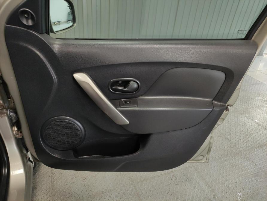 Renault Logan II Пермь  - изображение 16