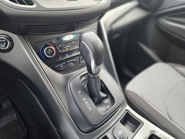 Ford Kuga II Рестайлинг с пробегом 2016 года, цена 1 460 000 рублей, 121353 км, внедорожник, Автокод Объявления