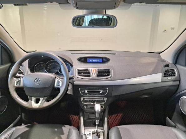 Renault Fluence I с пробегом 2011 года, цена 550 000 рублей, 257840 км, седан, Автокод Объявления