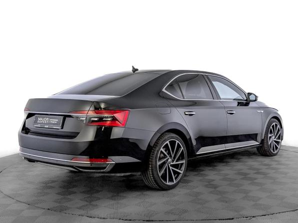 Skoda Superb III Рестайлинг с пробегом 2024 года, цена 3 420 000 рублей, 82225 км, лифтбек, Автокод Объявления