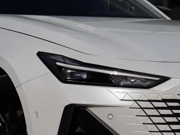 Changan UNI-V I с пробегом 2023 года, цена 2 299 000 рублей, 24289 км, лифтбек, Автокод Объявления