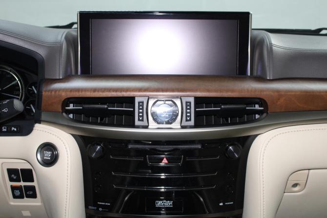 Lexus LX III Рестайлинг 2 с пробегом 2020 года, цена 12 300 000 рублей, 97000 км, внедорожник, Автокод Объявления