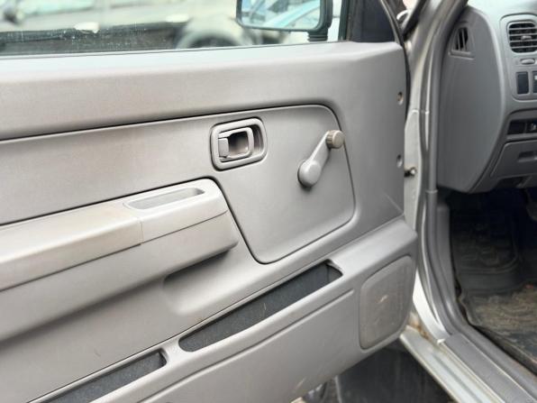 Nissan NP300 с пробегом 2012 года, цена 1 274 000 рублей, 165206 км, пикап, Автокод Объявления