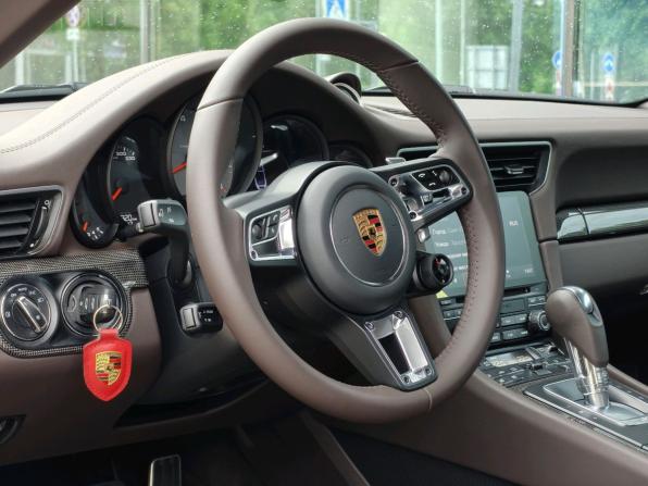 Porsche 911 VII (991) Рестайлинг с пробегом 2017 года, цена 12 000 000 рублей, 6000 км, кабриолет, Автокод Объявления