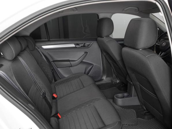 Skoda Rapid I Рестайлинг с пробегом 2018 года, цена 1 058 400 рублей, 167966 км, лифтбек, Автокод Объявления