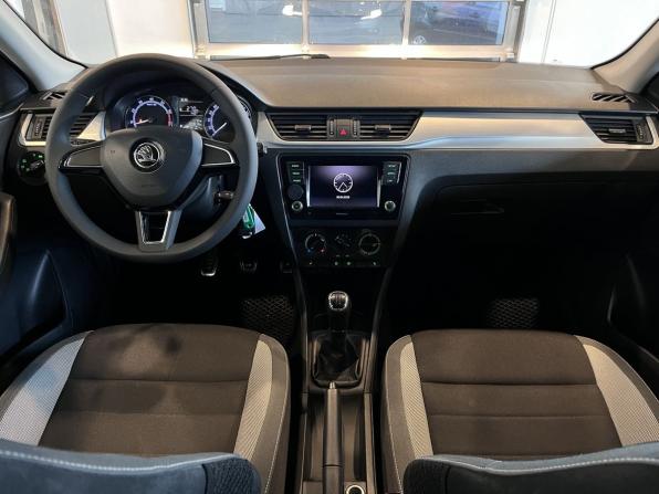 Skoda Rapid I Рестайлинг с пробегом 2019 года, цена 1 035 000 рублей, 223072 км, лифтбек, Автокод Объявления