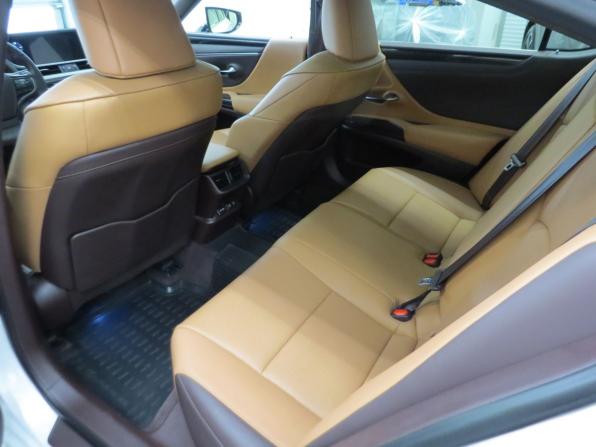 Lexus ES VII с пробегом 2018 года, цена 3 899 000 рублей, 63000 км, седан, Автокод Объявления