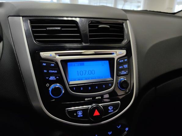 Hyundai Solaris I с пробегом 2011 года, цена 469 000 рублей, 204144 км, хэтчбек, Автокод Объявления