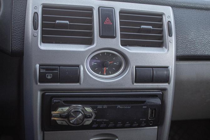 Lada (ВАЗ) Priora I с пробегом 2011 года, цена 439 000 рублей, 192777 км, хэтчбек, Автокод Объявления