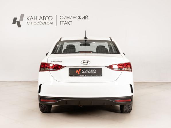 Hyundai Solaris II Рестайлинг с пробегом 2021 года, цена 1 594 300 рублей, 99404 км, седан, Автокод Объявления