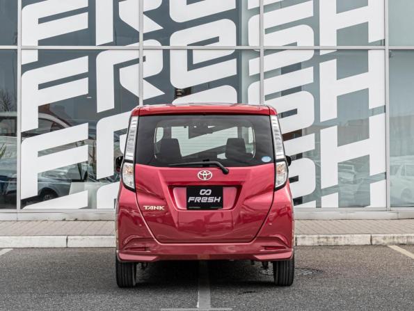 Toyota Tank I с пробегом 2018 года, цена 1 105 000 рублей, 76780 км, микровэн, Автокод Объявления
