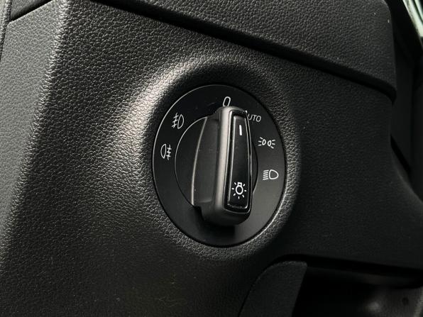 Skoda Karoq I с пробегом 2021 года, цена 2 595 700 рублей, 86788 км, внедорожник, Автокод Объявления