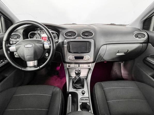 Ford Focus II Рестайлинг с пробегом 2010 года, цена 602 000 рублей, 257329 км, седан, Автокод Объявления