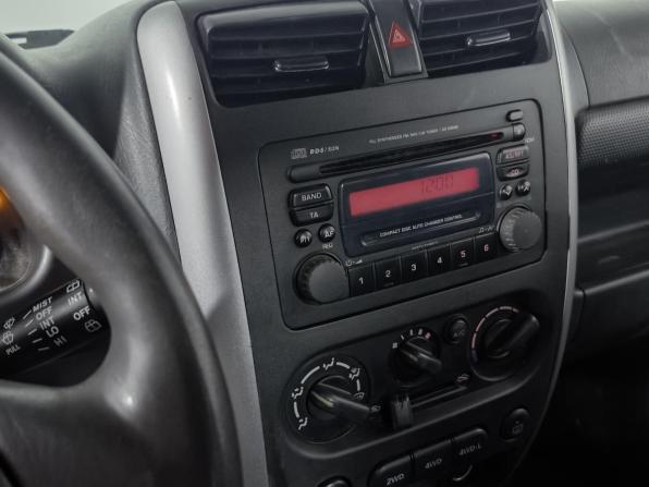 Suzuki Jimny III Рестайлинг 1 с пробегом 2006 года, цена 836 000 рублей, 184371 км, внедорожник, Автокод Объявления
