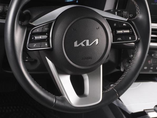 Kia K3 II (China Market) Рестайлинг с пробегом 2024 года, цена 2 368 000 рублей, 21875 км, седан, Автокод Объявления