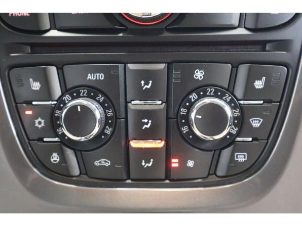 Opel Astra J Рестайлинг с пробегом 2013 года, цена 690 000 рублей, 165679 км, седан, Автокод Объявления
