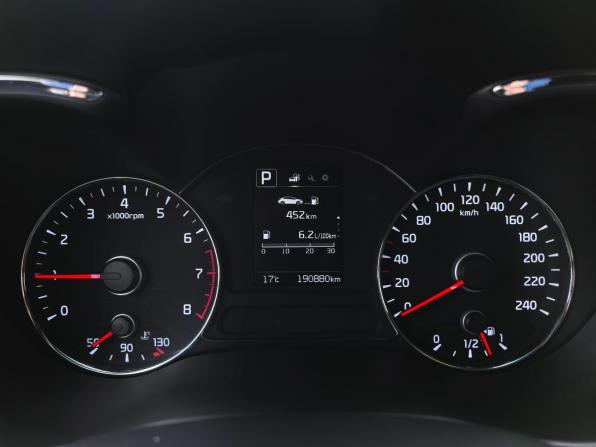 Kia Cerato III Рестайлинг (Classic) с пробегом 2018 года, цена 1 260 000 рублей, 190000 км, седан, Автокод Объявления