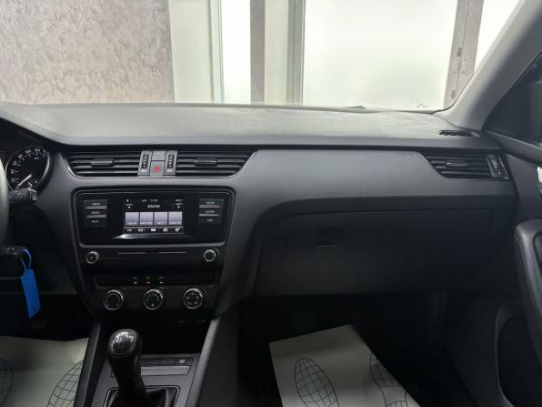 Skoda Octavia III (A7) с пробегом 2014 года, цена 1 299 000 рублей, 121846 км, лифтбек, Автокод Объявления