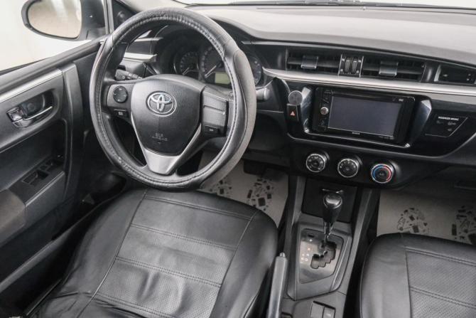 Toyota Corolla XI (E160 E170 E180) с пробегом 2013 года, цена 1 199 000 рублей, 206000 км, седан, Автокод Объявления