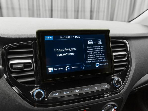 Hyundai Solaris II Рестайлинг с пробегом 2021 года, цена 1 370 000 рублей, 182294 км, седан, Автокод Объявления