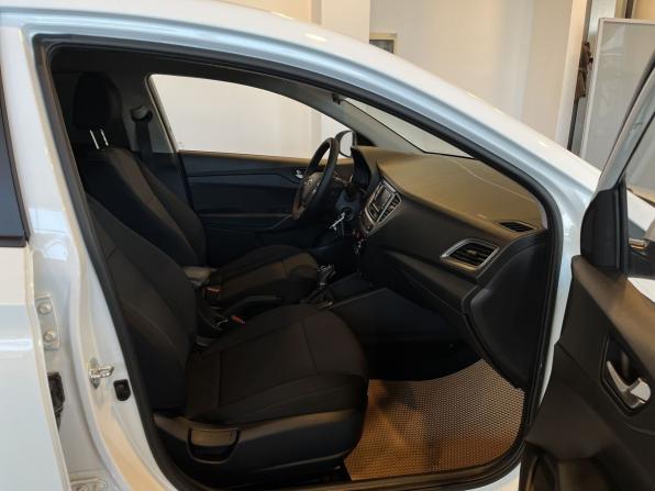 Hyundai Solaris II с пробегом 2019 года, цена 1 185 000 рублей, 195321 км, седан, Автокод Объявления