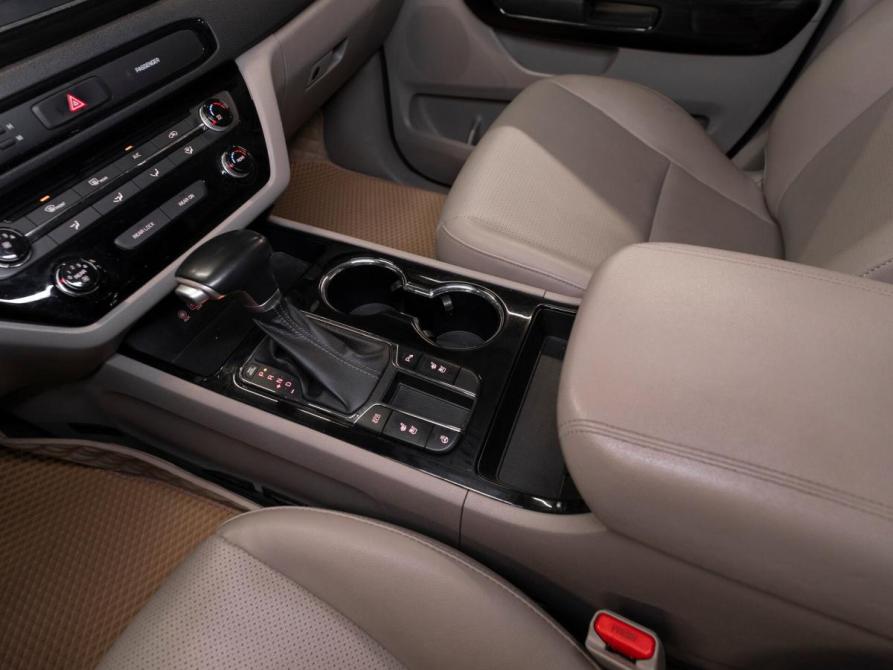 Kia Carnival III Москва  - изображение 17