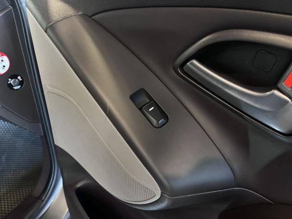 Hyundai ix35 I Рестайлинг с пробегом 2013 года, цена 1 350 000 рублей, 183489 км, внедорожник, Автокод Объявления