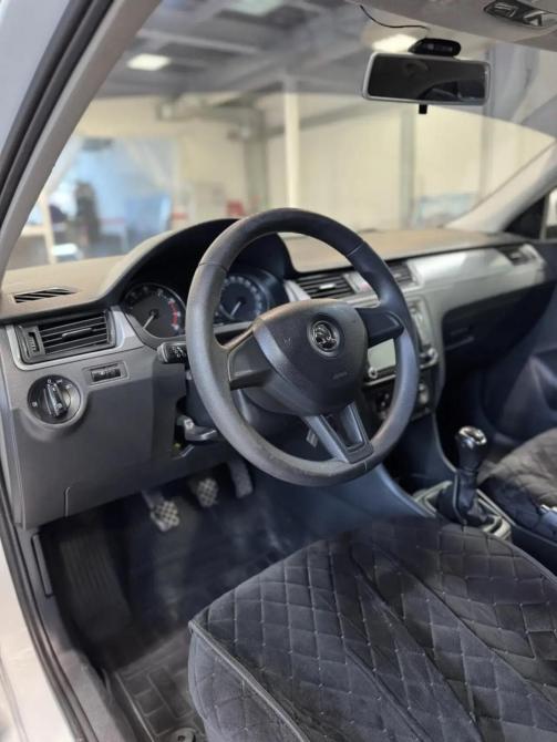 Skoda Rapid I Челябинск  - изображение 9