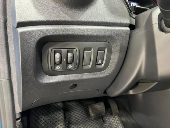 Renault Kaptur I с пробегом 2018 года, цена 1 230 000 рублей, 170800 км, внедорожник, Автокод Объявления