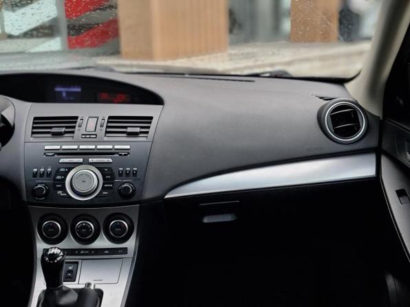 Mazda 3 II (BL) Рестайлинг с пробегом 2011 года, цена 719 000 рублей, 232026 км, седан, Автокод Объявления