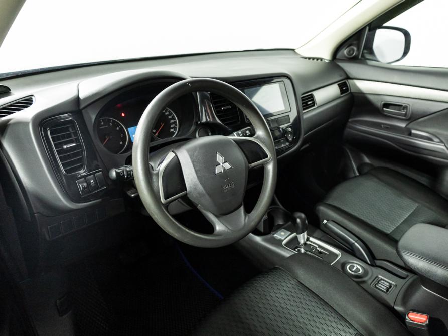 Mitsubishi Outlander III Рестайлинг Санкт-Петербург  - изображение 11