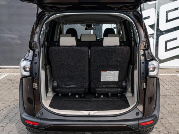 Toyota Sienta II с пробегом 2018 года, цена 1 330 000 рублей, 100629 км, компактвэн, Автокод Объявления