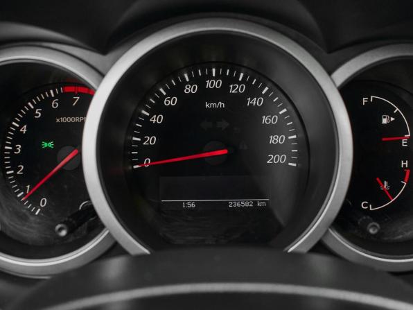 Suzuki Grand Vitara II Рестайлинг с пробегом 2011 года, цена 1 000 000 рублей, 236582 км, внедорожник, Автокод Объявления
