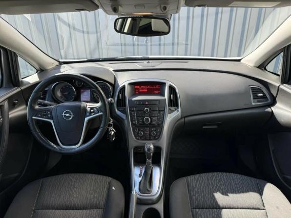 Opel Astra J Рестайлинг с пробегом 2014 года, цена 775 000 рублей, 109113 км, хэтчбек, Автокод Объявления