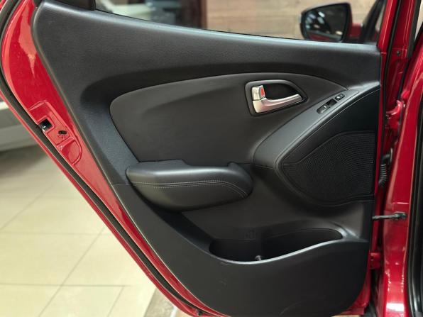 Hyundai ix35 I с пробегом 2012 года, цена 1 350 000 рублей, 89222 км, внедорожник, Автокод Объявления