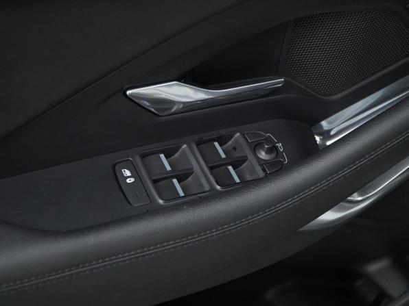 Jaguar E-Pace I с пробегом 2018 года, цена 3 499 046 рублей, 37890 км, внедорожник, Автокод Объявления