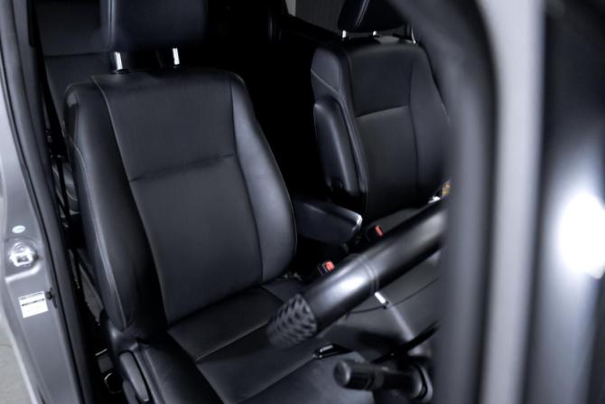 Toyota Esquire I с пробегом 2016 года, цена 1 980 000 рублей, 155388 км, минивэн, Автокод Объявления