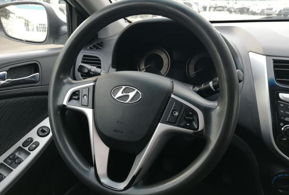 Hyundai Solaris I Иваново  - изображение 9