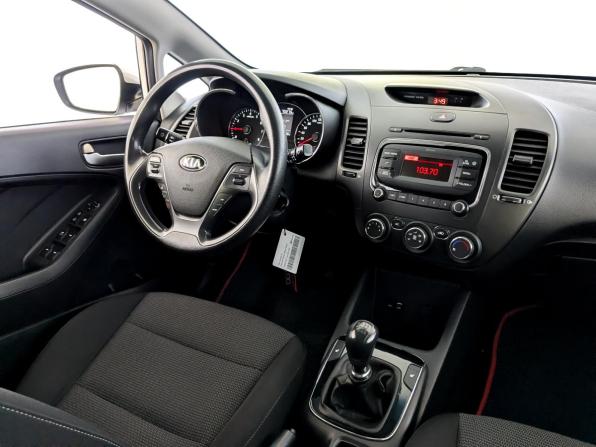 Kia Cerato III Рестайлинг (Classic) с пробегом 2018 года, цена 1 050 000 рублей, 177178 км, седан, Автокод Объявления