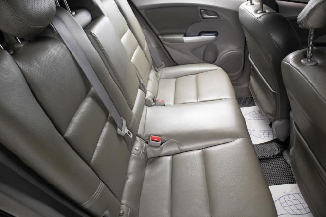 Honda Insight II с пробегом 2010 года, цена 899 000 рублей, 239000 км, хэтчбек, Автокод Объявления