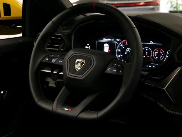 Lamborghini Urus I Рестайлинг с пробегом 2025 года, цена 43 500 000 рублей, 57 км, внедорожник, Автокод Объявления