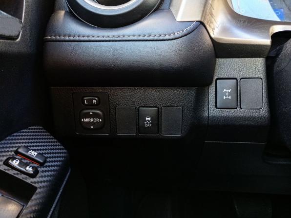 Toyota RAV4 IV (XA40) с пробегом 2013 года, цена 2 032 000 рублей, 78000 км, внедорожник, Автокод Объявления