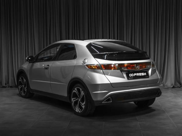 Honda Civic VIII Рестайлинг с пробегом 2008 года, цена 649 000 рублей, 276349 км, хэтчбек, Автокод Объявления