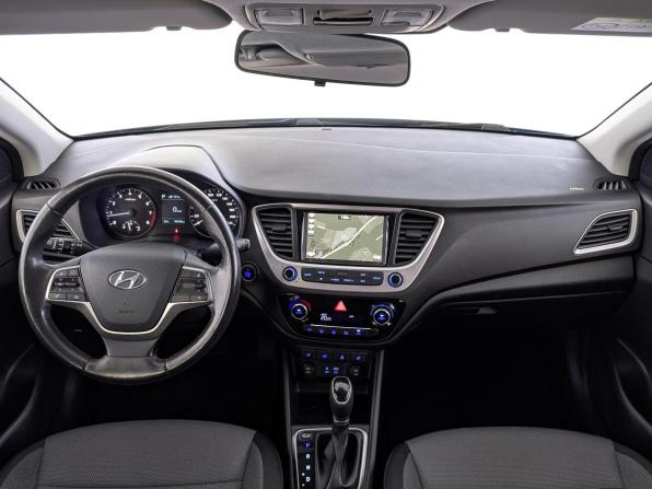 Hyundai Solaris II с пробегом 2017 года, цена 1 290 000 рублей, 98266 км, седан, Автокод Объявления