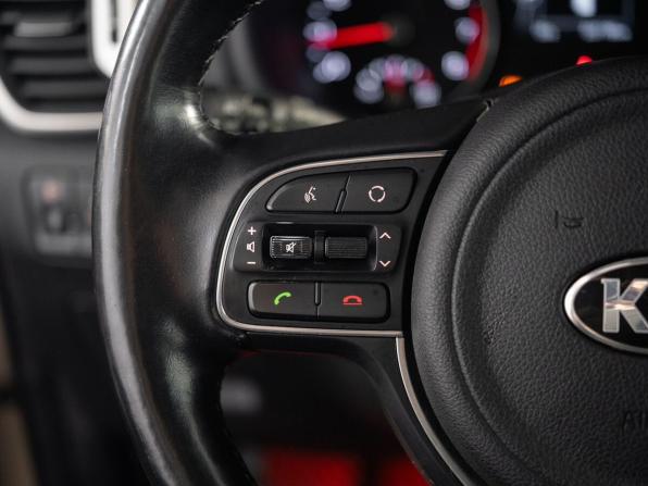 Kia Sportage IV с пробегом 2018 года, цена 1 670 500 рублей, 207196 км, внедорожник, Автокод Объявления