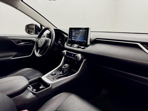 Toyota RAV4 V (XA50) с пробегом 2020 года, цена 3 400 000 рублей, 65548 км, внедорожник, Автокод Объявления