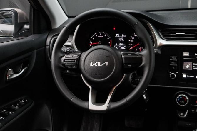 Kia Rio IV Рестайлинг с пробегом 2022 года, цена 2 260 000 рублей, 2380 км, хэтчбек, Автокод Объявления