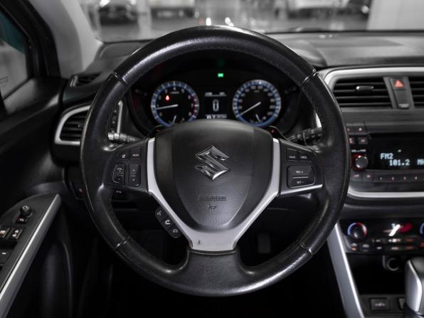 Suzuki SX4 II (S-Cross) с пробегом 2014 года, цена 1 330 000 рублей, 101959 км, хэтчбек, Автокод Объявления