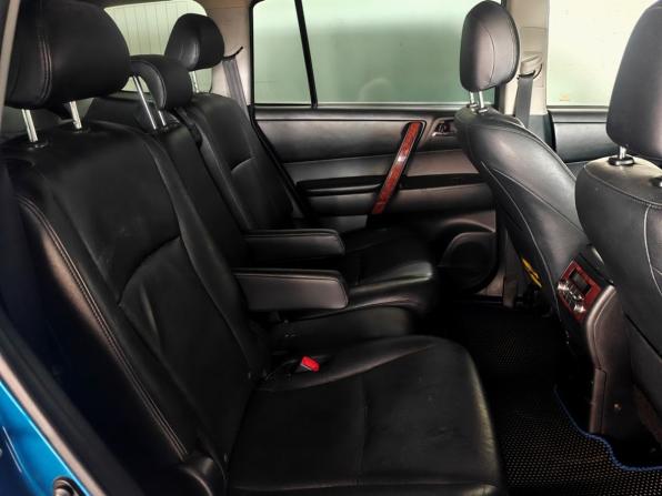 Toyota Highlander II (XU40) Рестайлинг с пробегом 2011 года, цена 1 550 000 рублей, 302595 км, внедорожник, Автокод Объявления